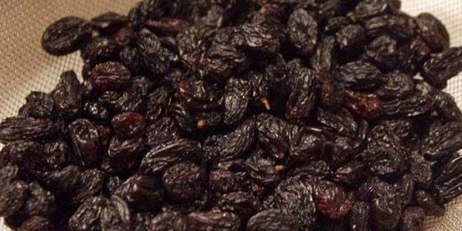 Рецепт коврижки с изюмом и орехами