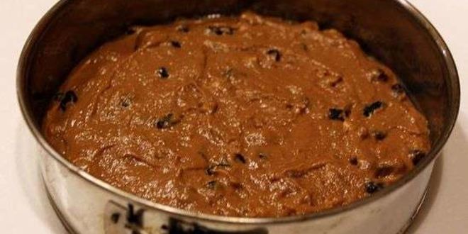 Рецепт коврижки с изюмом и орехами