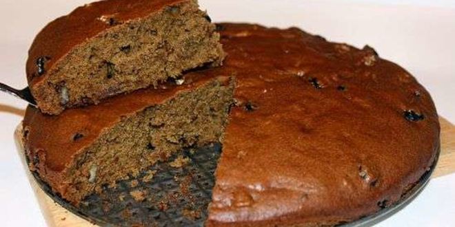 Рецепт коврижки с изюмом и орехами