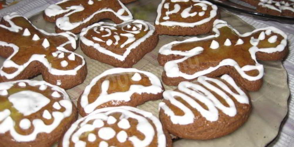 Как приготовить новогодние имбирные пряники с глазурью