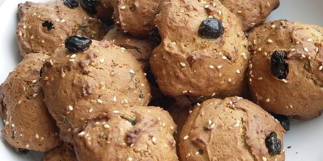 Рецепт пряников с кунжутом, изюмом и мятой