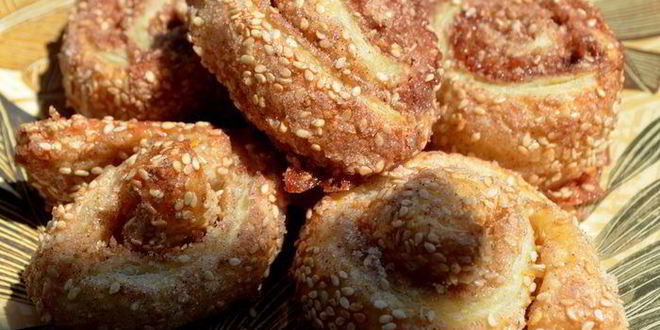 Рецепт рулетиков с золотистым кунжутом