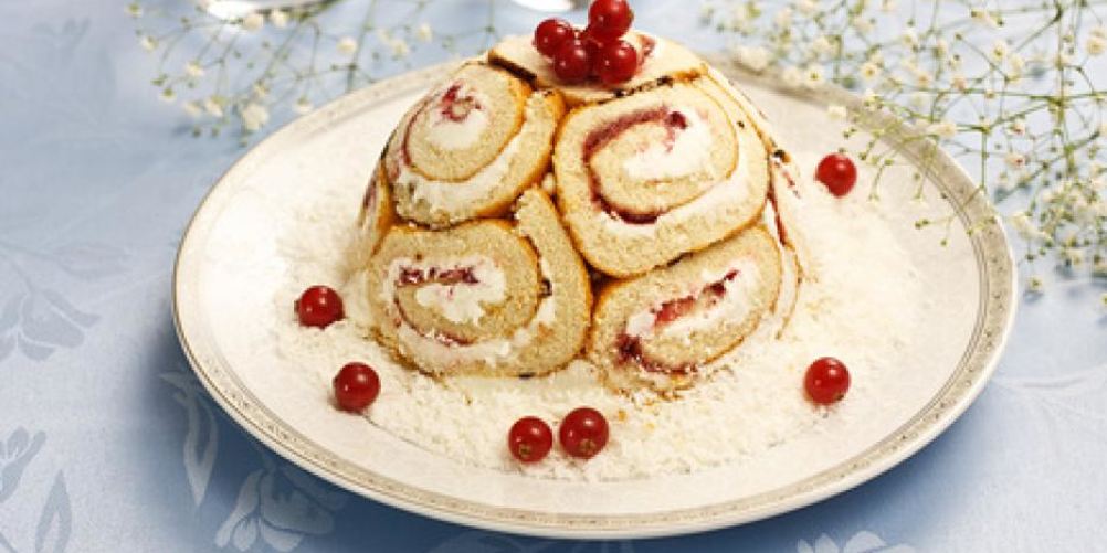 Как приготовить королевскую шарлотку с ягодами красной смородины