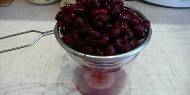 Рецепт пирога с вишней в мультиварке типа шарлотка