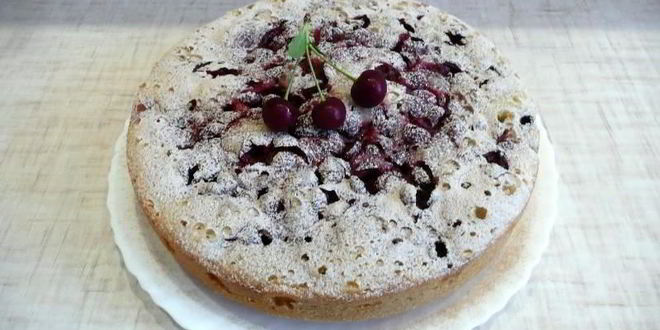 Рецепт пирога с вишней в мультиварке типа шарлотка