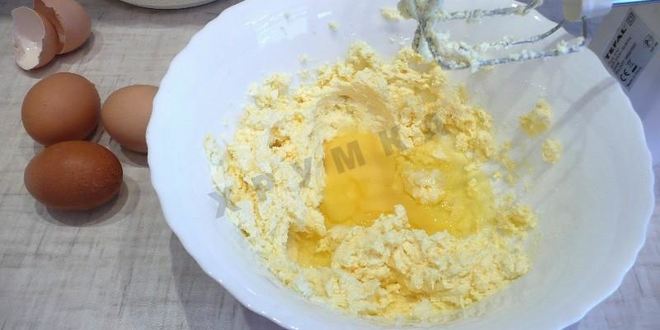 Рецепт пирога с вишней в мультиварке типа шарлотка