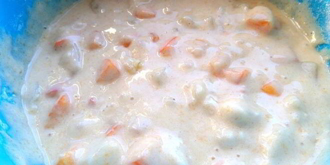 Рецепт шарлотки с ананасом и хурмой