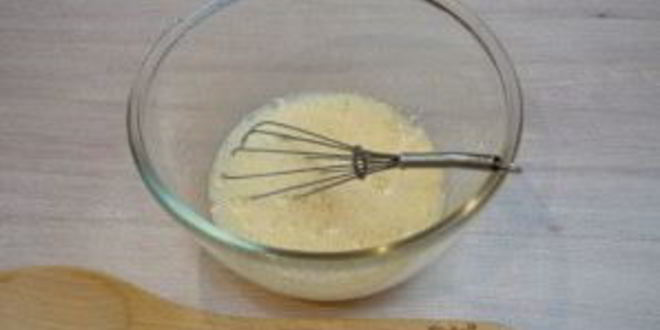 Рецепт шарлотки с бананами