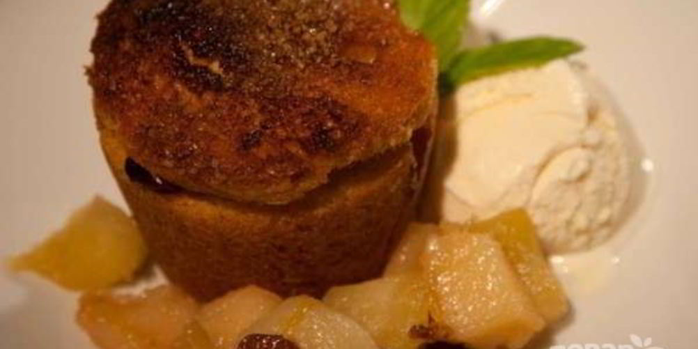 Как приготовить шарлотку с грушами