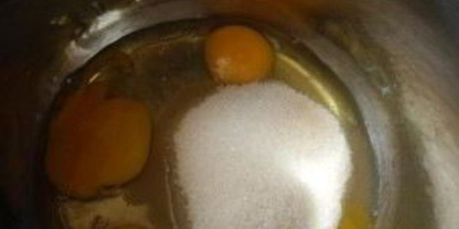 Рецепт шарлотки с клюквой