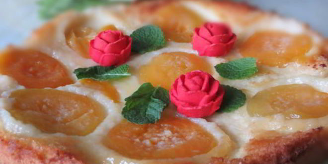 Рецепт шарлотки с персиками