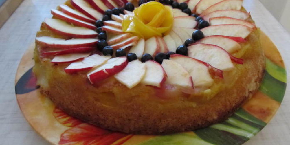 Как приготовить шарлотку с яблоками и грушами