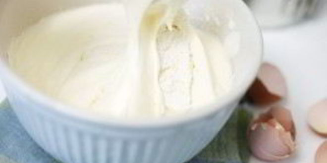 Рецепт шарлотки с яблоками и персиками