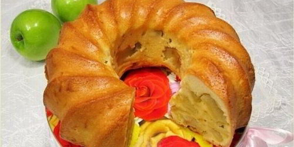 Как приготовить шарлотку с яблоками на кефире