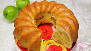 Рецепт Шарлотки с яблоками на кефире