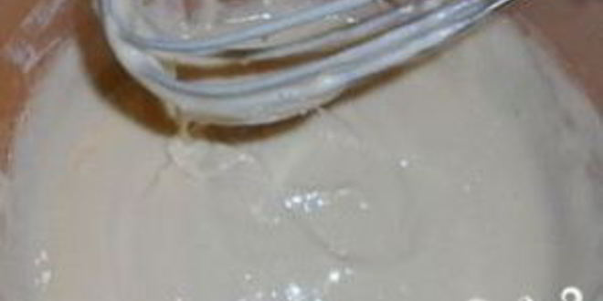 Рецепт шарлотки с яблоками на кефире