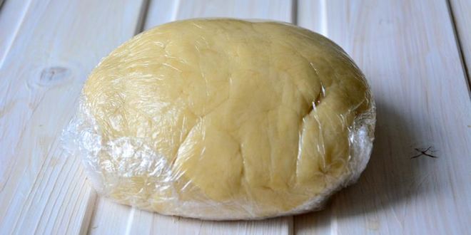 Рецепт шарлотки в сметанной заливке