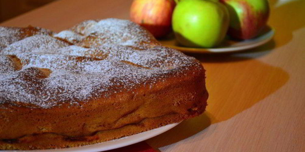 Как приготовить шарлотку