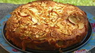 Рецепт Яблочной шарлотки на сидре