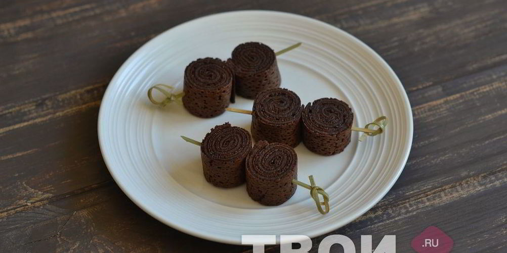 Как приготовить шоколадные блинные рулетики