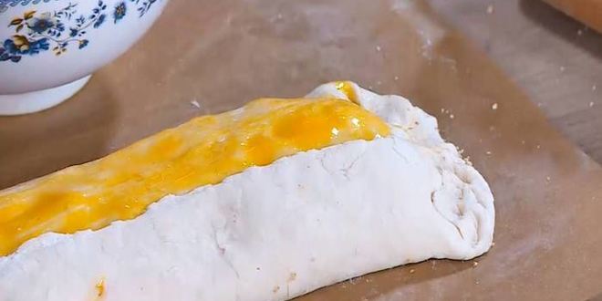 Рецепт быстрого штруделя с финиками и орехами