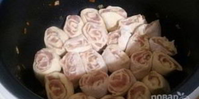 Рецепт мясного штруделя в мультиварке