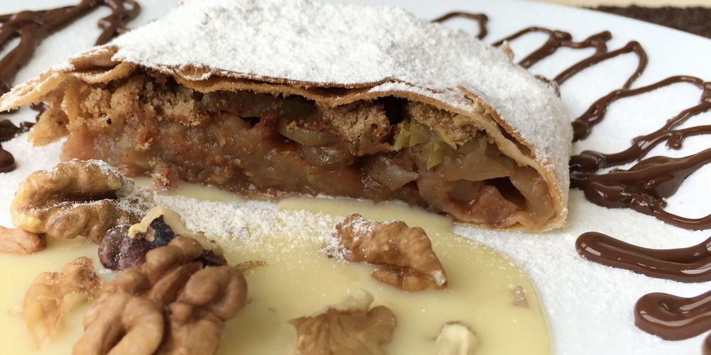 Как приготовить настоящего яблочного штруделя