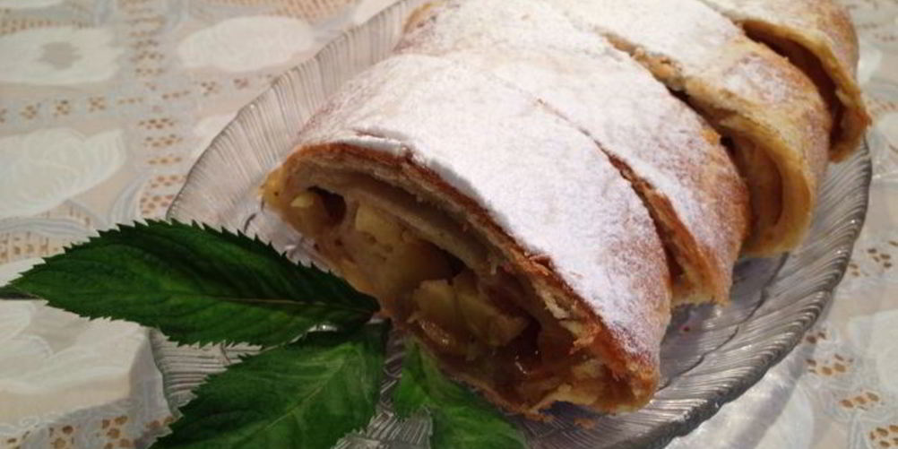 Как приготовить штруделя из покупного слоеного теста