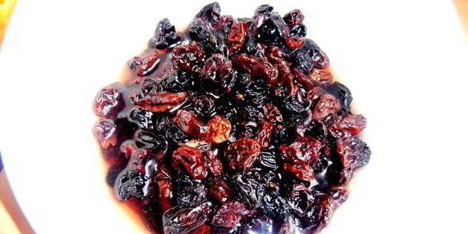 Рецепт штруделя из ревеня и изюма