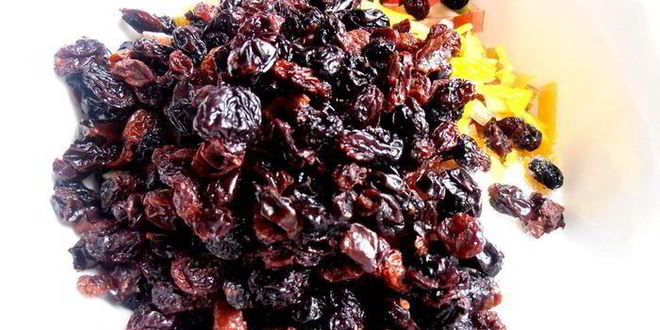 Рецепт штруделя из ревеня и изюма