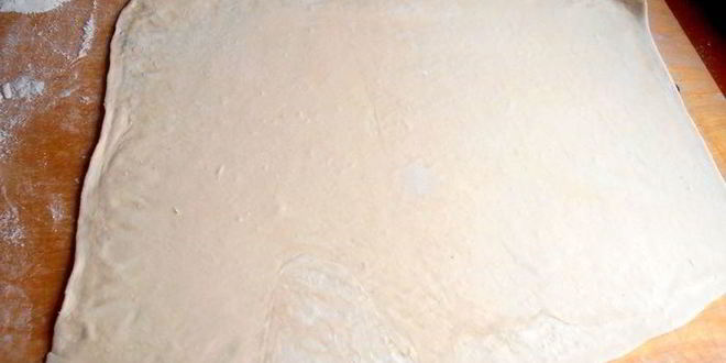 Рецепт штруделя из ревеня и изюма