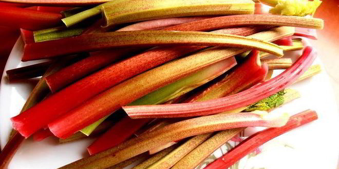 Рецепт штруделя из ревеня и изюма