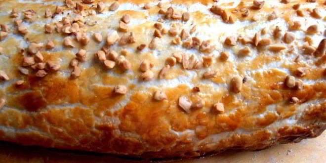 Рецепт штруделя из ревеня и изюма