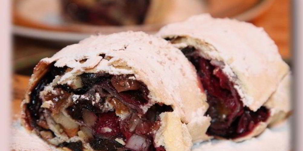 Как приготовить штруделя из вытяжного теста с вишнями