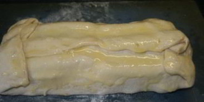 Рецепт штруделя с картошкой и сосиской