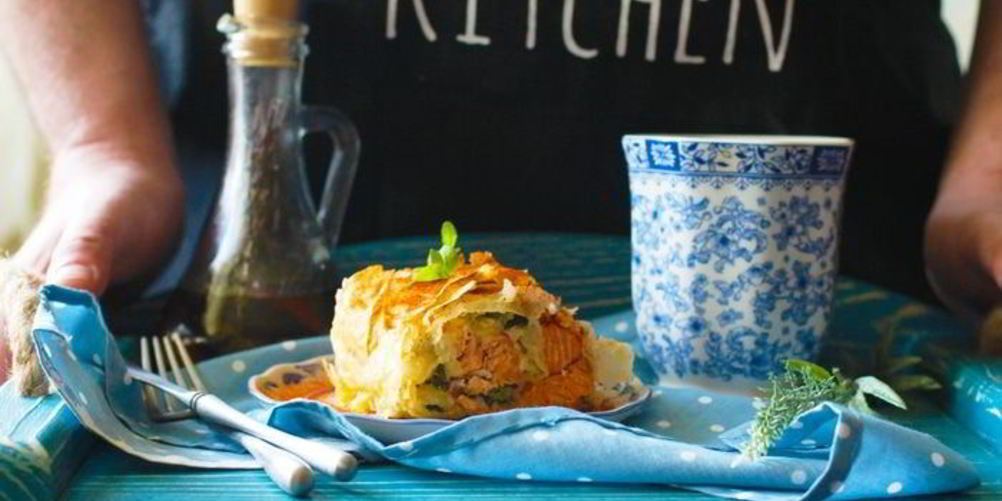 Как приготовить штруделя с лососем, моцареллой и шпинатом