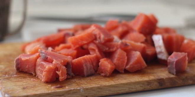 Рецепт штруделя с лососем, моцареллой и шпинатом