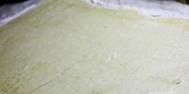 Рецепт штруделя с вишней из слоеного теста