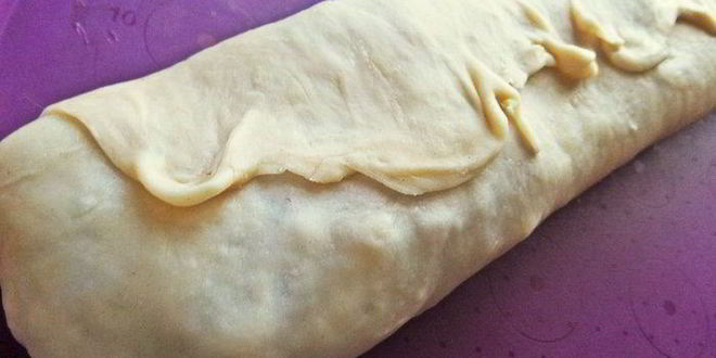 Рецепт штруделя с яблоками и голубикой