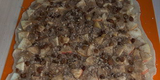 Рецепт штруделя с яблоками и изюмом