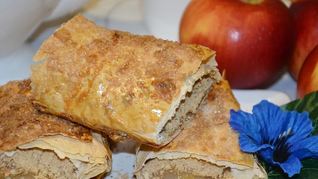 Рецепт Штруделя с яблоками из лаваша