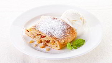 Рецепт Венского штруделя с яблоками и корицей