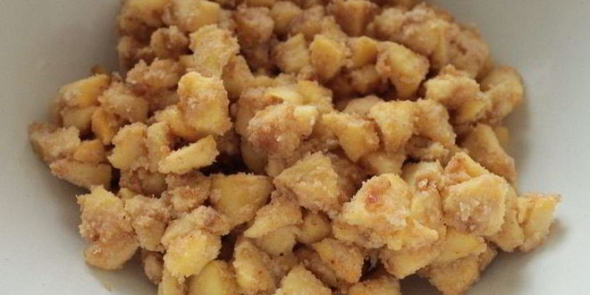 Рецепт яблочного штруделя из овсяных блинчиков