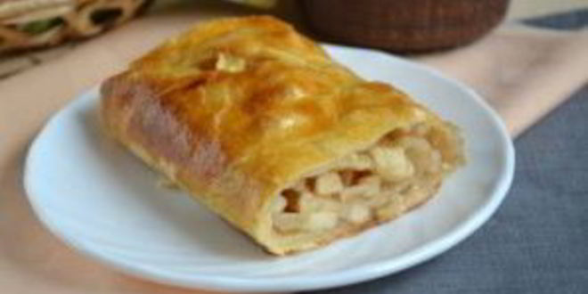 Рецепт яблочного штруделя из слоеного теста