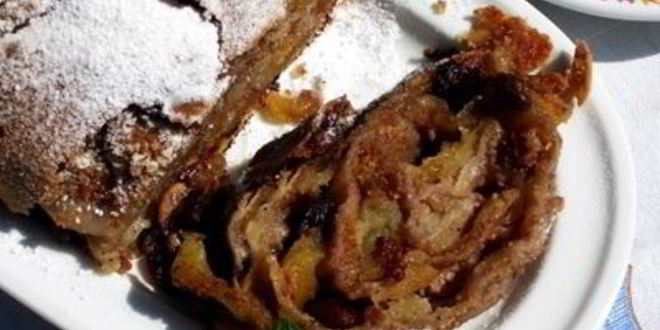 Рецепт яблочного штруделя с грецкими орехами