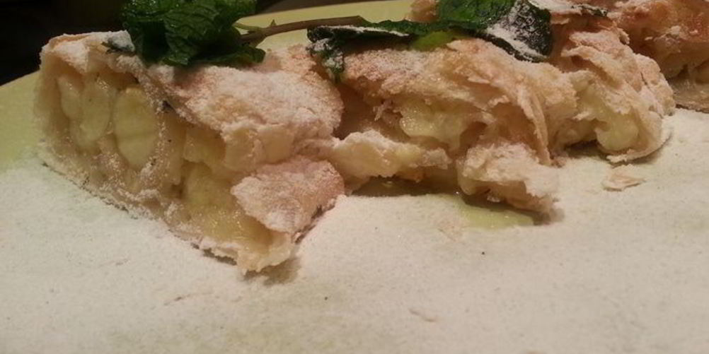 Как приготовить яблочного штруделя с мятой и кардамоном