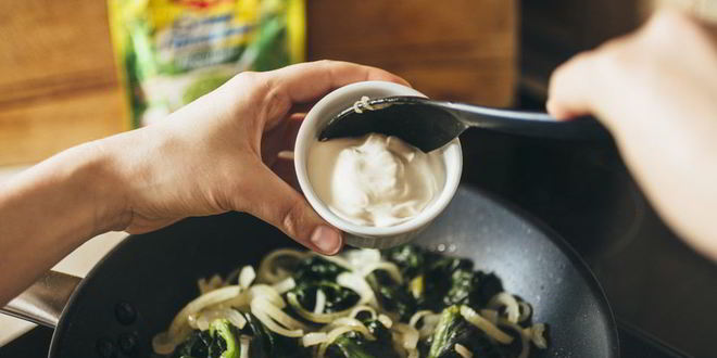 Рецепт слоек с фетой и шпинатом