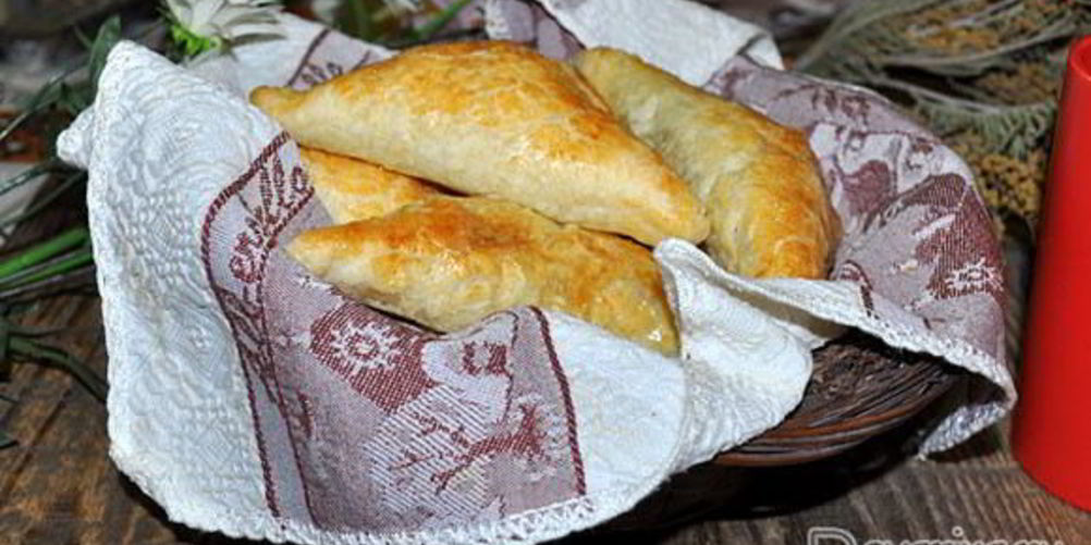 Как приготовить слойки с грибами