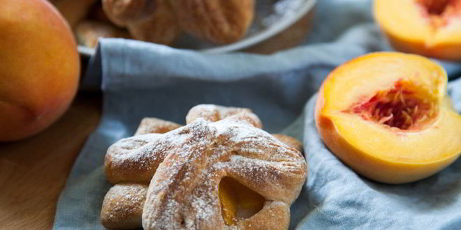 Рецепт слоек с персиками