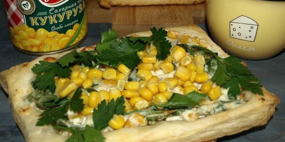 Как приготовить слойки с рикоттой, шпинатом и сладкой кукурузой